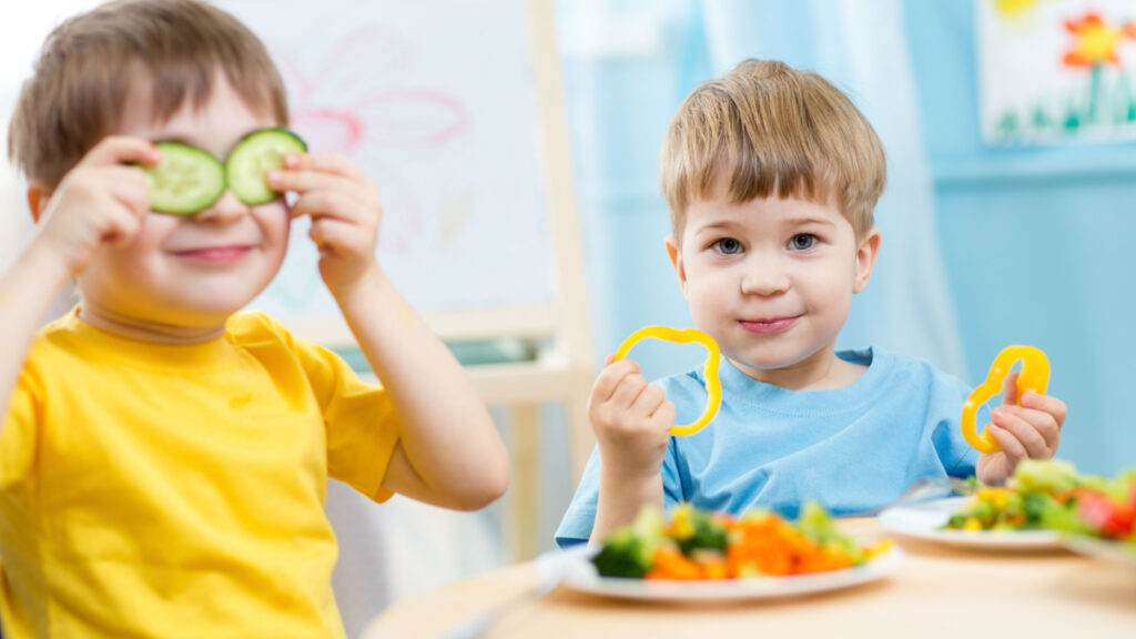 kids eating a healthy lunch toddler boys vegetables meal