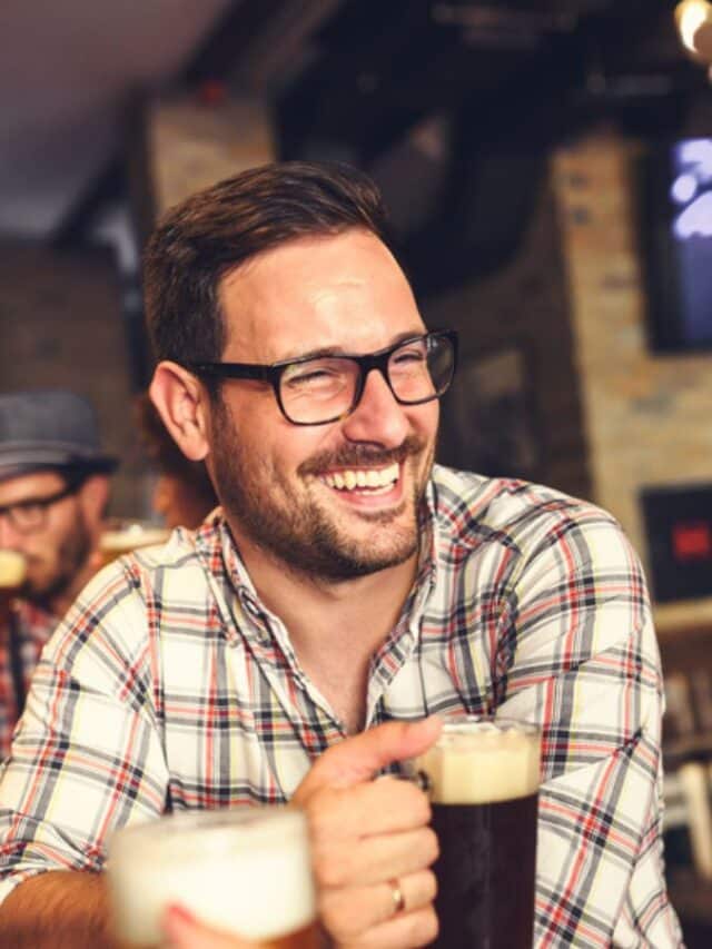16 Surefire Ways to Get Invited to More Hangouts
